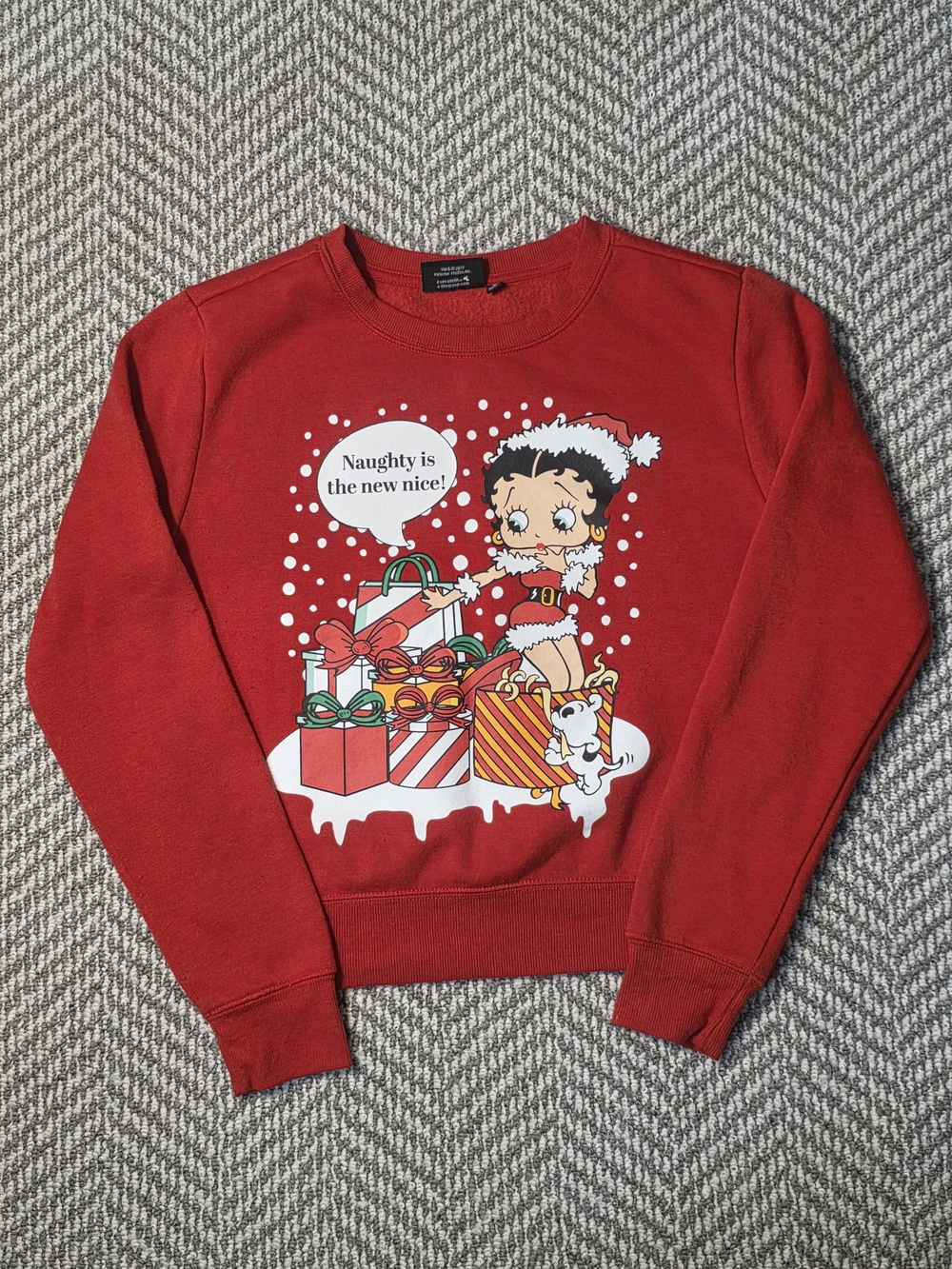 Betty Boop Christmas Crewneck Sweatshirt Womens Medium M Red Holiday Pullover